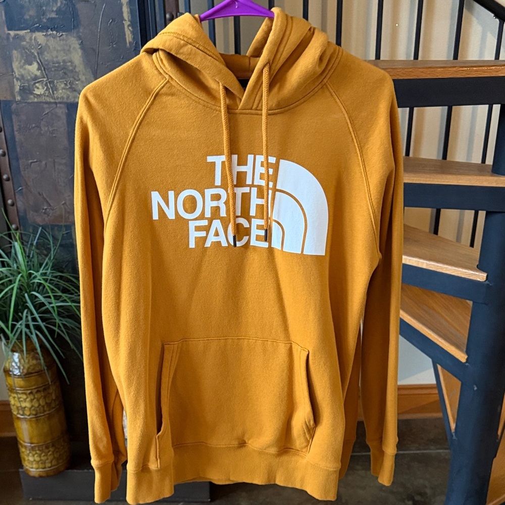 The North Face Women’s Hoodie Size Medium